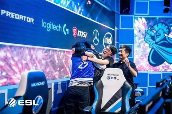 斩获多项团 斩获多项团