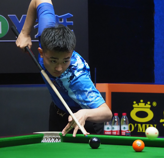 他还必须经 他还必须经