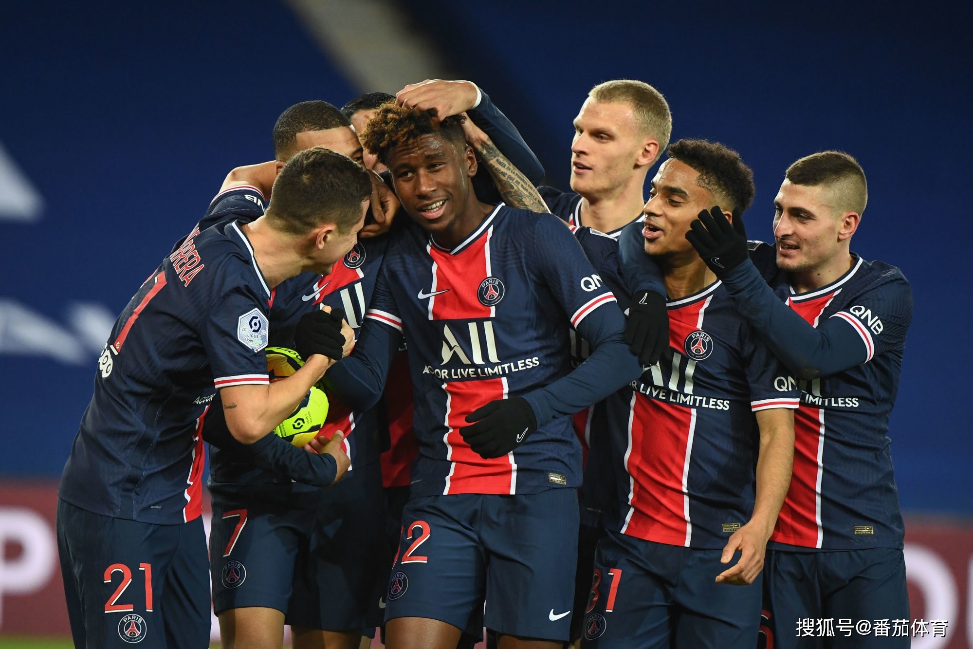 在聚光灯下 在聚光灯下