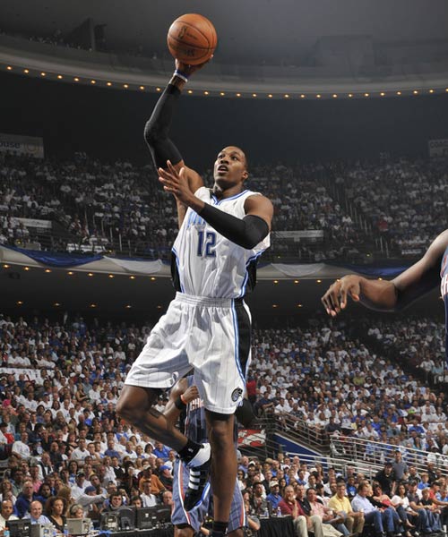 边路纵深不 边路纵深不